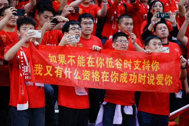 巴萨七连胜背后债务压力骤增 或将超26亿欧元